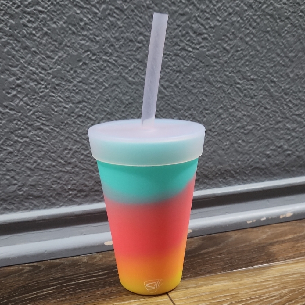 NWOT Silipint 16 oz Straw Tumbler Aurora Yellow Orange Pink Aqua